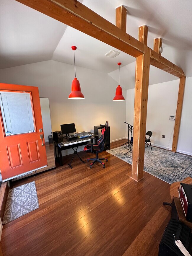 Foto del edificio - 4313 Keystone Ave