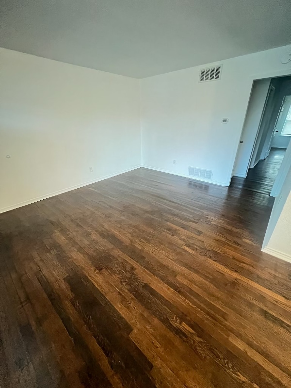 Foto del edificio - 6628 Ascot Ln