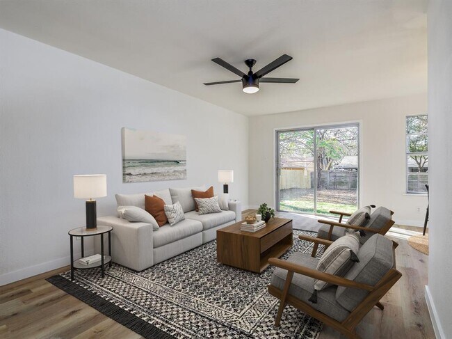 Foto del edificio - 4709 Brassiewood Dr