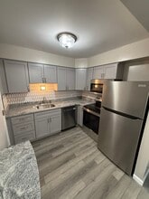 Building Photo - 2957 Columbus St