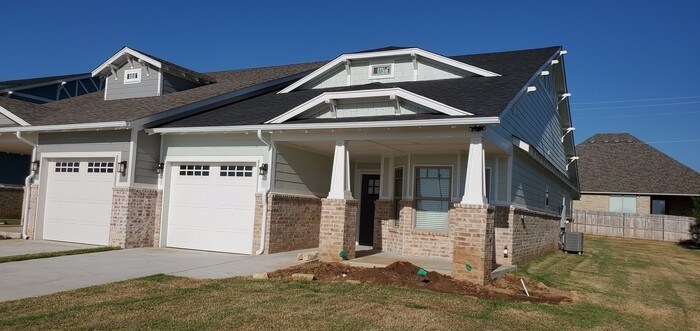 Foto principal - 6501 Bent Wood Villas Dr