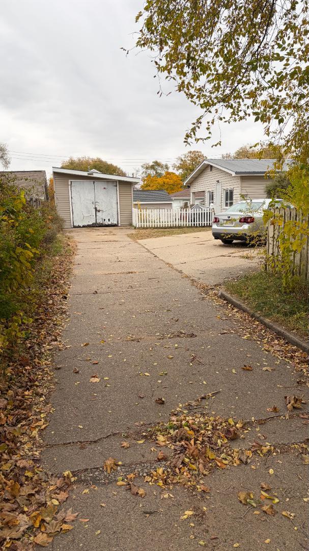 Building Photo - 2113 17th St S