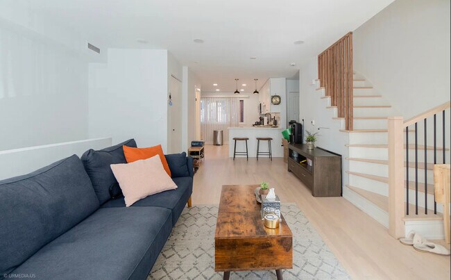 Foto del edificio - 924 W Wrightwood Ave