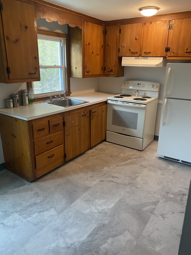 Eat in kitchen - 1136 Atwood Ave