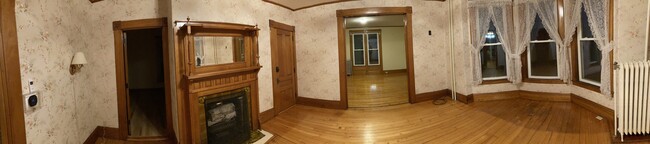 Living Room Panorama - 55 E State St