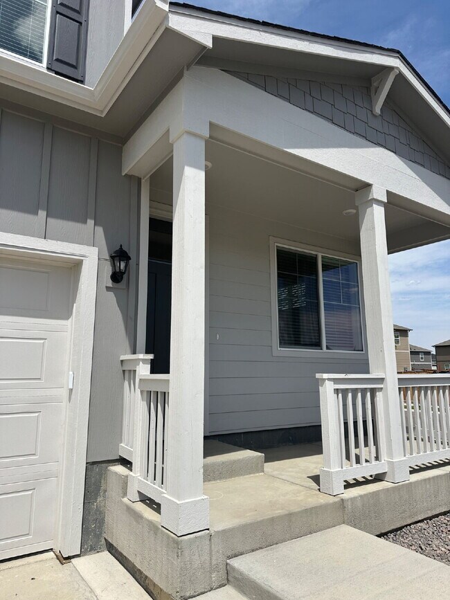 Foto del edificio - Brand New Beautiful Home in Mead!!!!