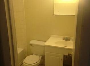 Baño - ANSONIA 1692, LLC - 4-Plex