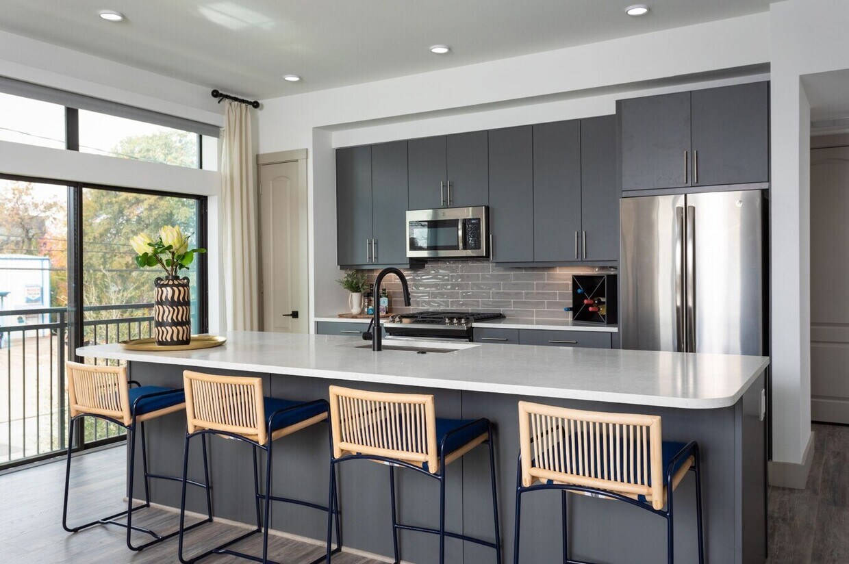 Foto principal - Move-in Special: $0 Fees + $1000 Off!