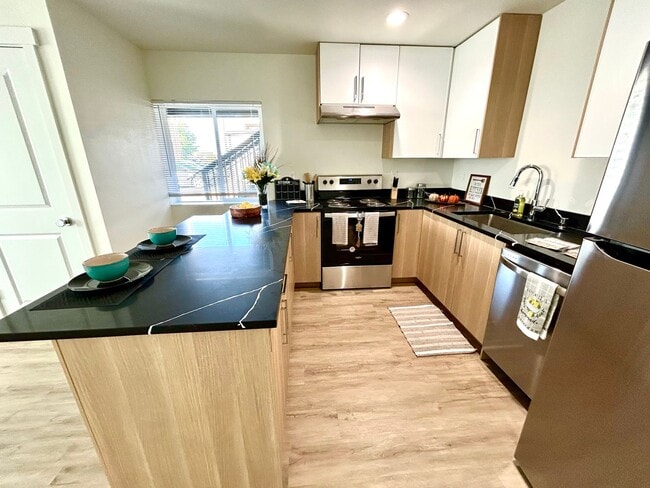 Interior Photo - Kamden Place: Leasing Specials! Balconies, Lawn Space, Quiet Community in Pasco