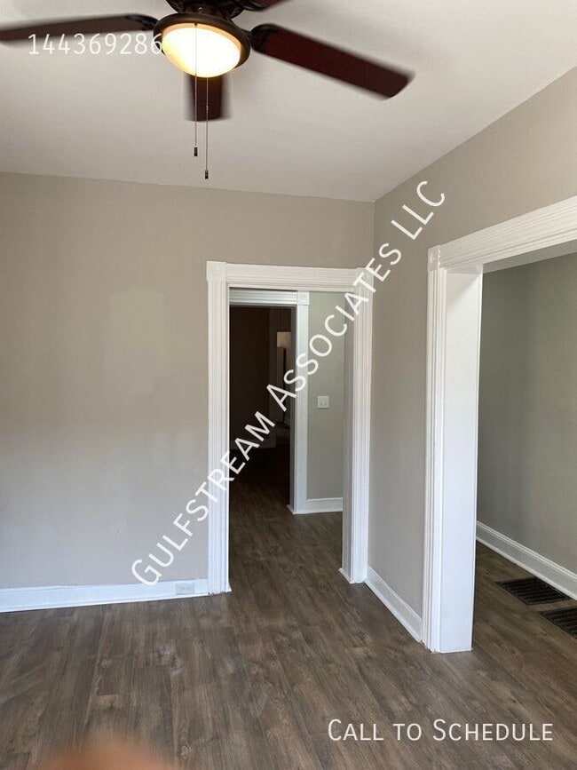 Building Photo - 1826 Penrose Ave