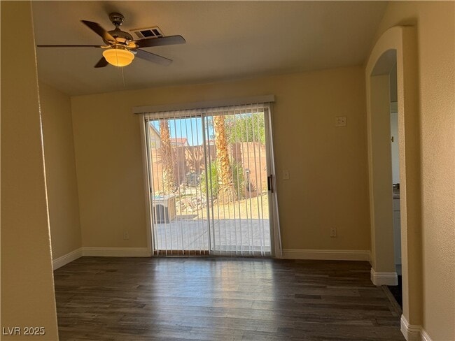 Building Photo - 708 Cozy Canyon Dr