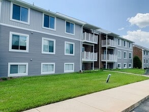 Building Photo - 1203 University Terrace