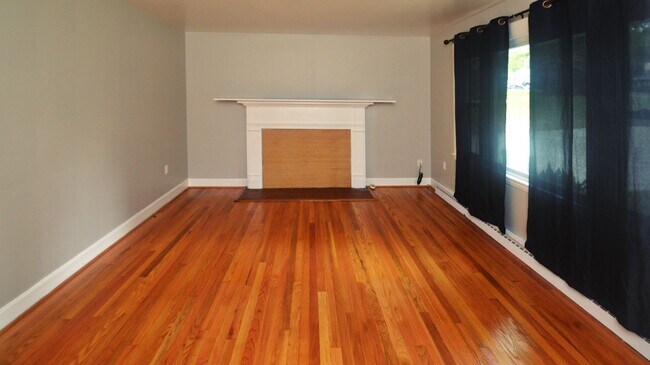 Foto del edificio - 3428 Landon St