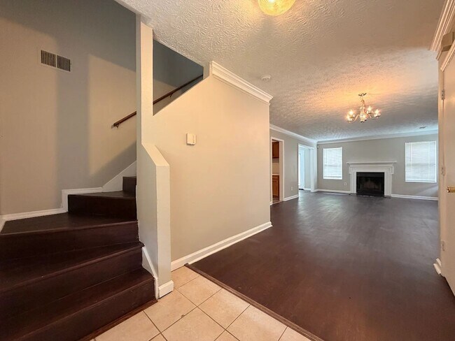 Foto del edificio - 3 bed 2 bath in Decatur!
