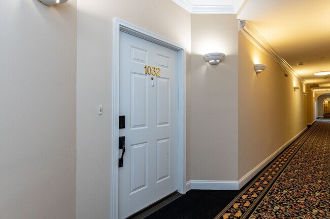 Foto del edificio - 1000 Kelton Cottage Way