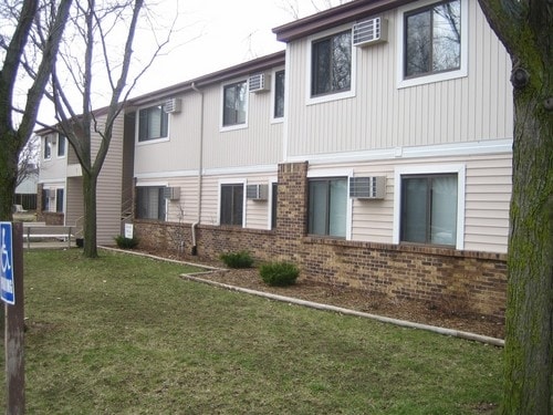 Foto del edificio - Lincoln Pines