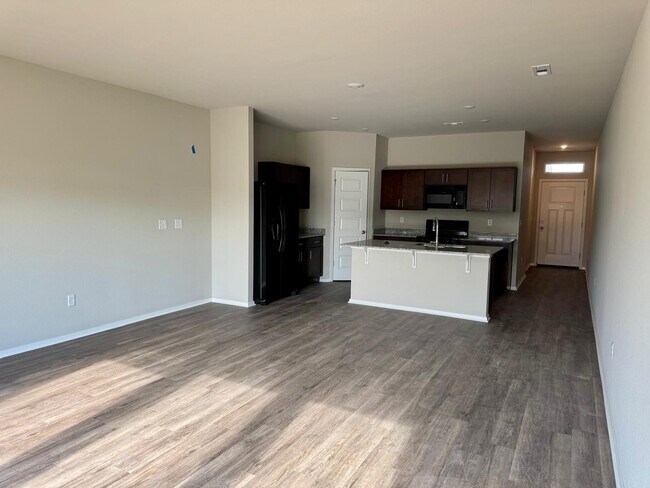 Foto del edificio - 6509 NW Vandergriff St
