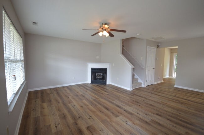 Building Photo - 3617 Bison Hill Ln