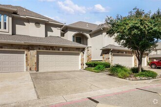Building Photo - 1101 E Parmer Ln