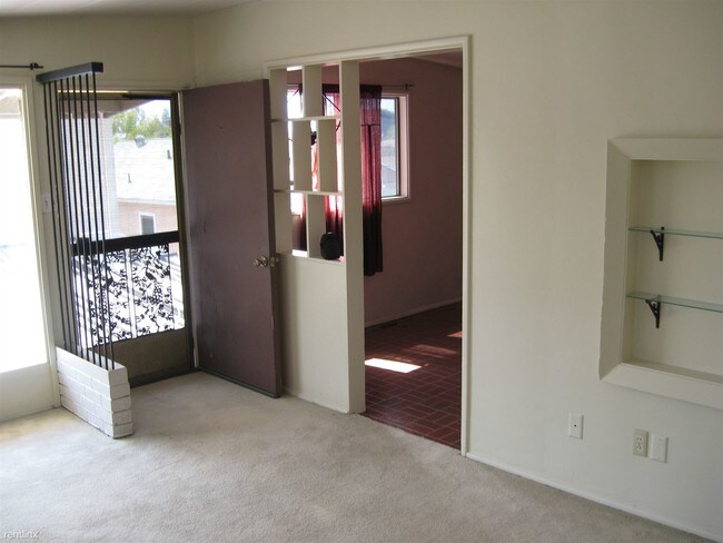 Building Photo - 6735 Lanto St