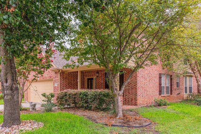 Building Photo - 2212 Bayou Ct