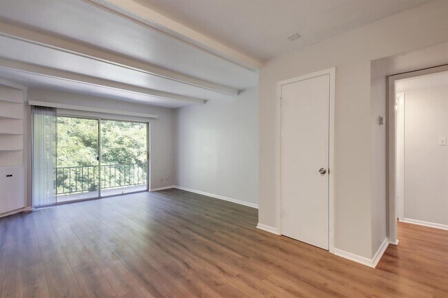Foto del edificio - 1725 Toomey Rd