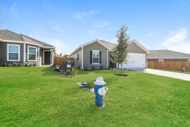 Foto del edificio - 26627 Ezemily Dr