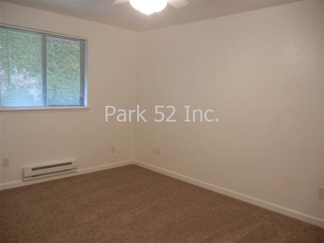 Building Photo - 18810 79th Ave Ct E