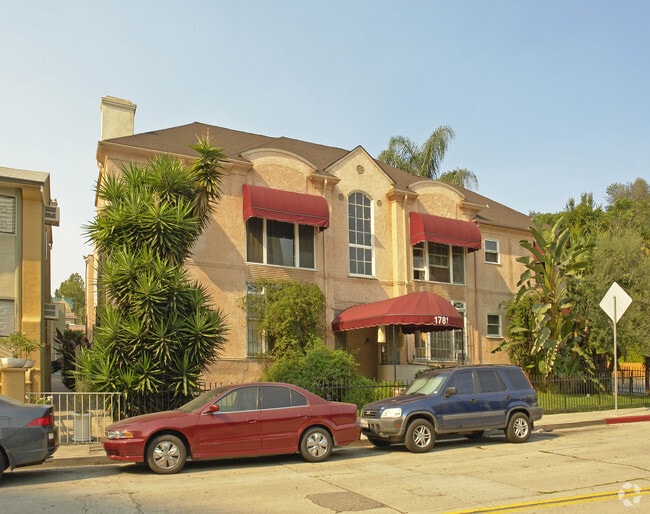 Orchid Apartments Los Angeles Ca Holiday Apartments Orchid
