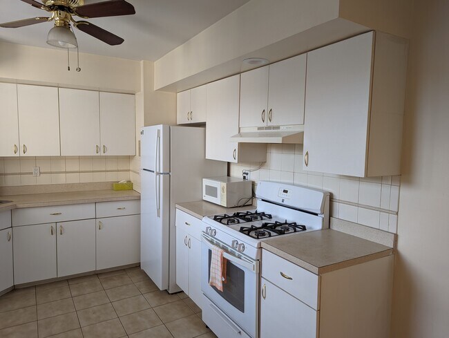 Another View Of The Kitchen - 3 Greenridge Avenue