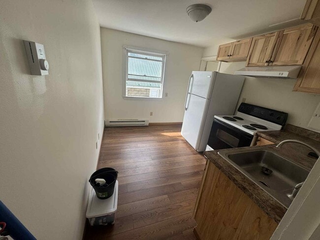 Building Photo - 149 Wood St