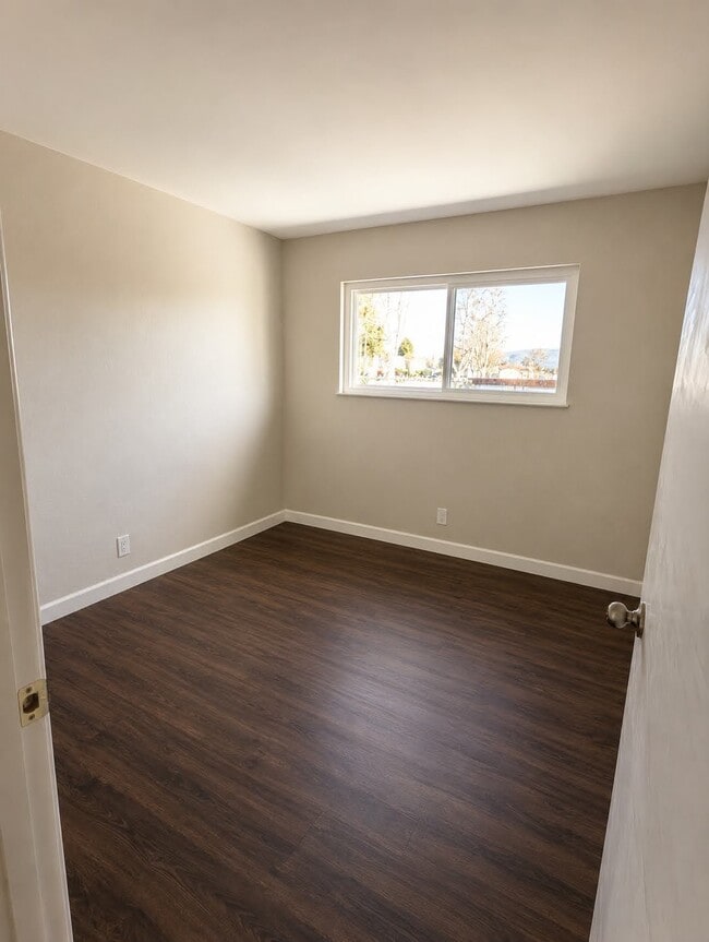 Building Photo - 1820 Sherman Dr