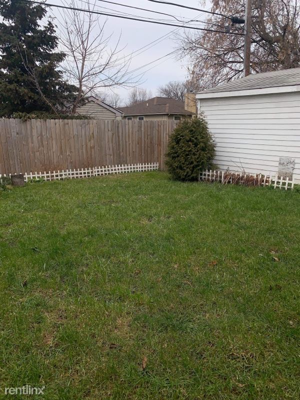 Building Photo - 3 br, 1 bath House - 20739 Colman St