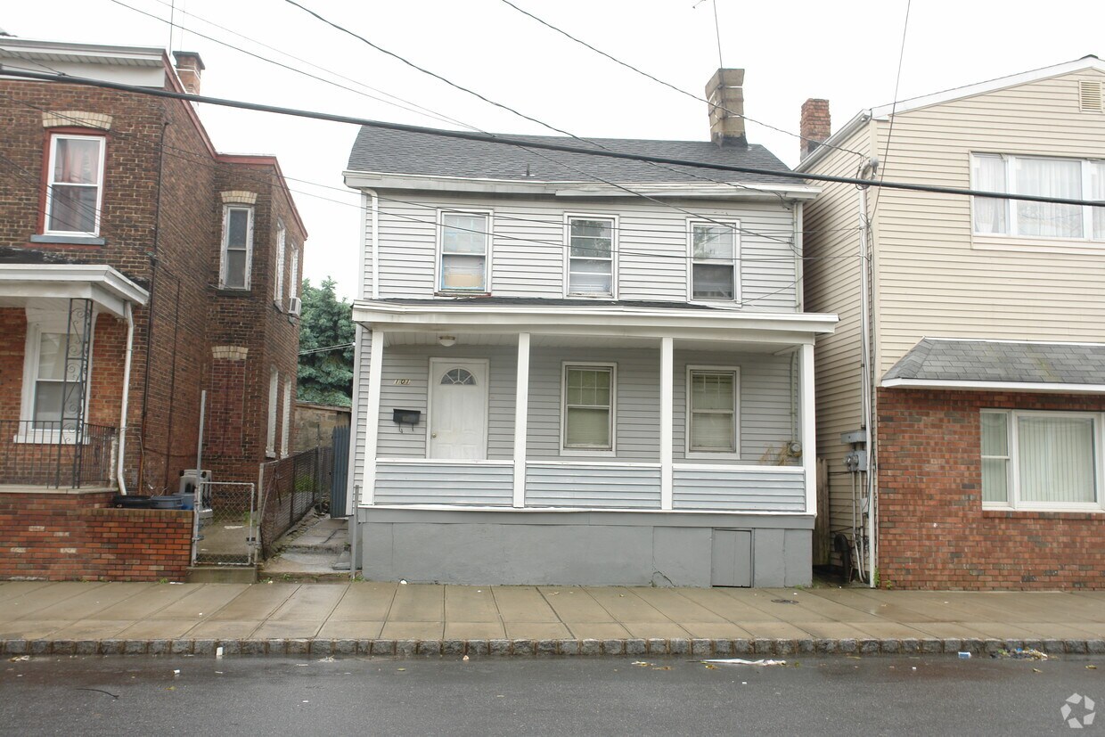 Foto principal - 101 Washington St