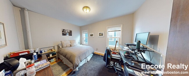 Building Photo - 23 Tufts St