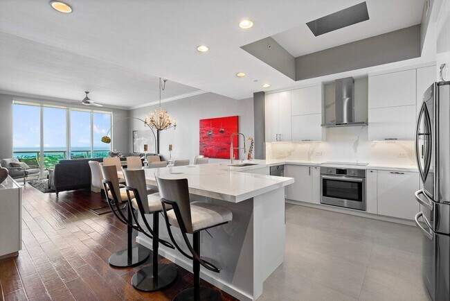 Foto del edificio - 2640 Lake Shore Dr