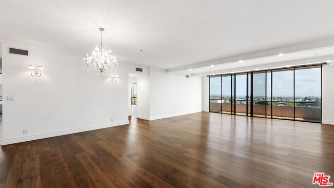 Foto del edificio - 10660 Wilshire Blvd
