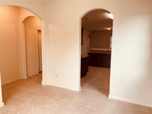 Building Photo - 1612 Blackburn Way