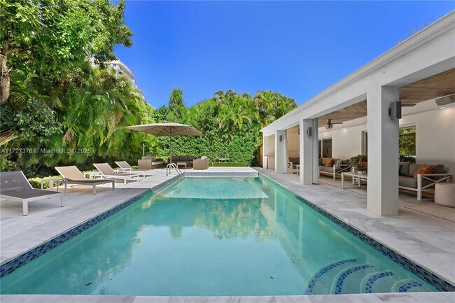 Foto del edificio - 4150 Bay Point Rd
