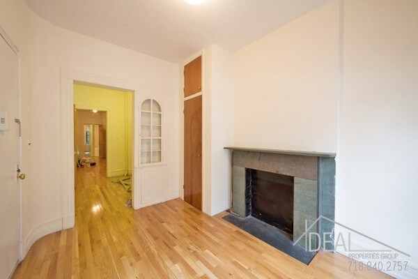 Primary Photo - 42 Hicks St