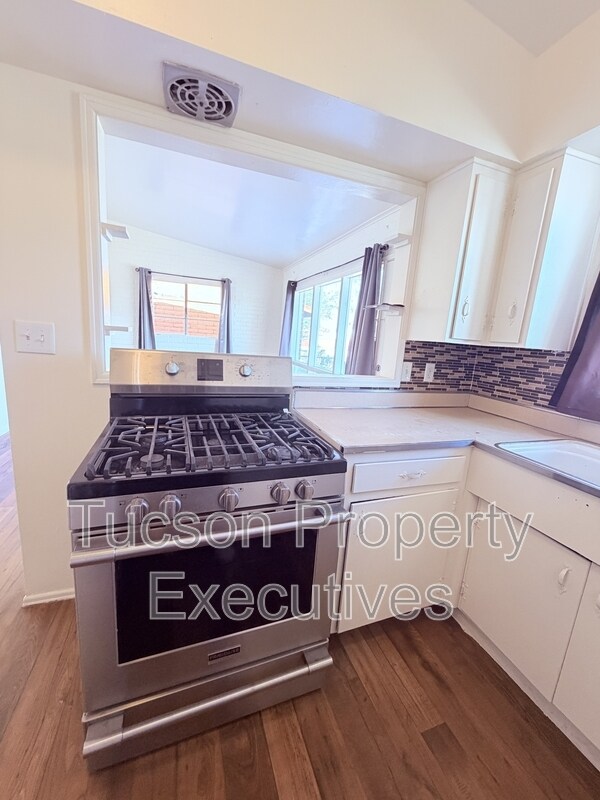 Foto del edificio - 1603 N Highland Ave