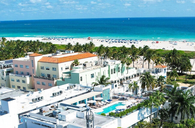 Building Photo - 834 Ocean Dr