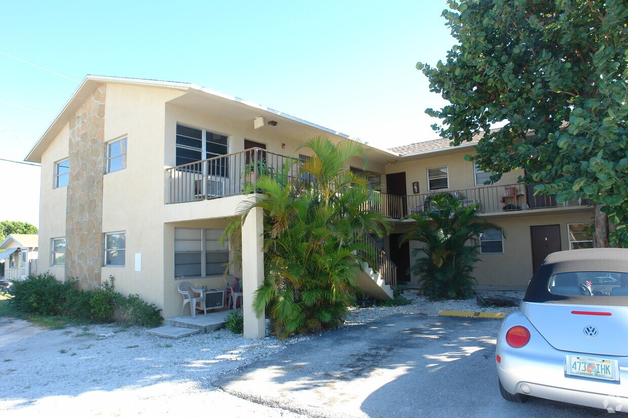 Foto del edificio - 700 S Broadway