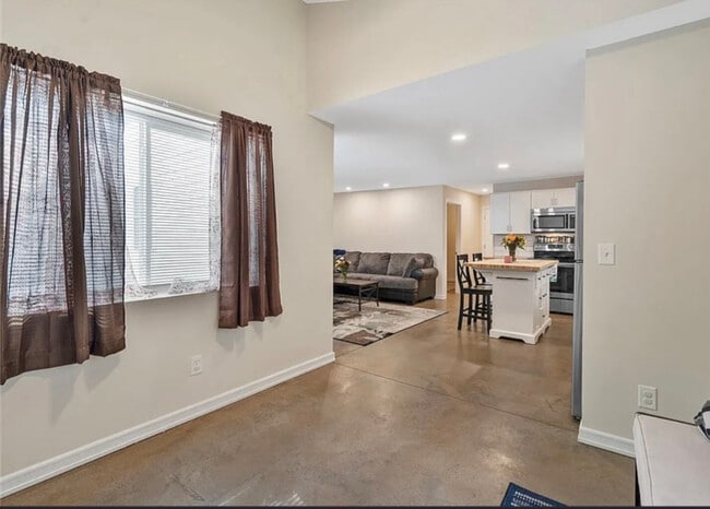 Foto del edificio - 6606 Kirkville Rd