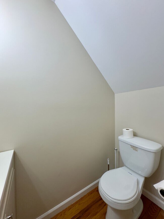 Foto del edificio - Two-Bedroom Townhome next to Patterson Park!