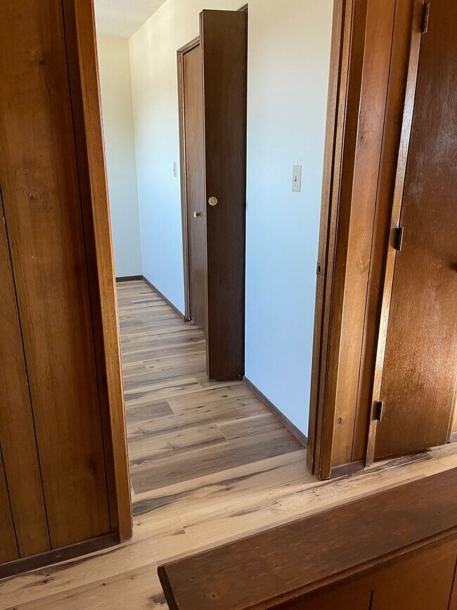 Foto del edificio - 3 BEDROOM 1.5 BATHROOM TOWNHOUSE FOR RENT