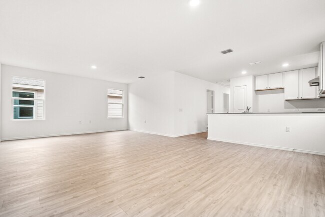 Foto del edificio - 907 Stricker Path, San Antonio, TX 78221