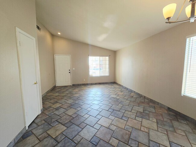 Foto del edificio - READY TO RENT!  3 BED/2 BATH HOME IN SOUTHWEST LAS VEGAS!