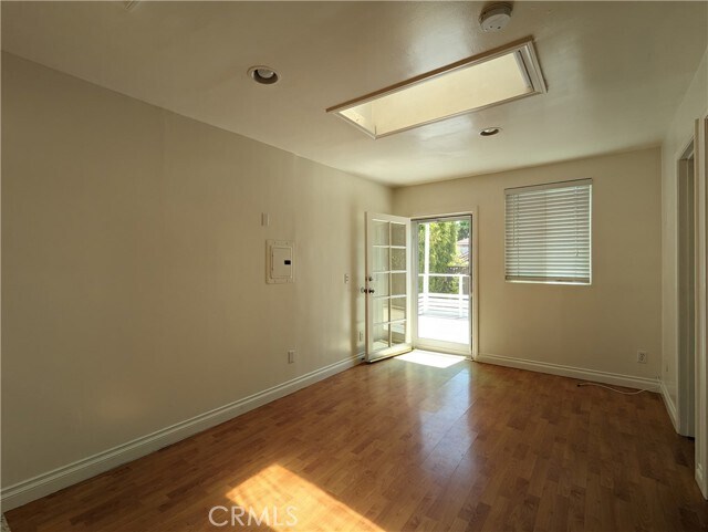 Building Photo - 712 Vernon Ave
