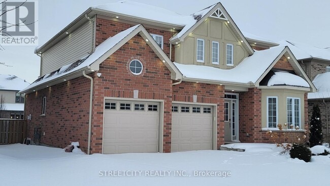 Building Photo - 705 Jackpine Way